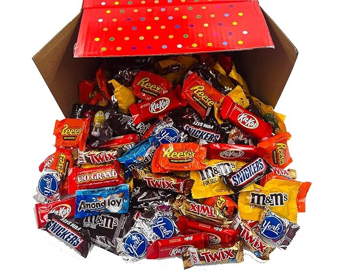 Mix of Everything - Chocolate Gift Box worth Rs 30,000 - Chocolate.lk